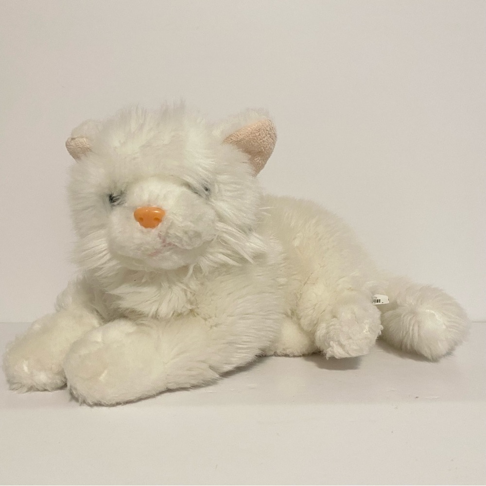 Animal Alley White Cat Plush Stuffed Animal Kitty Blue Eyes Heart Toys R Us Toy